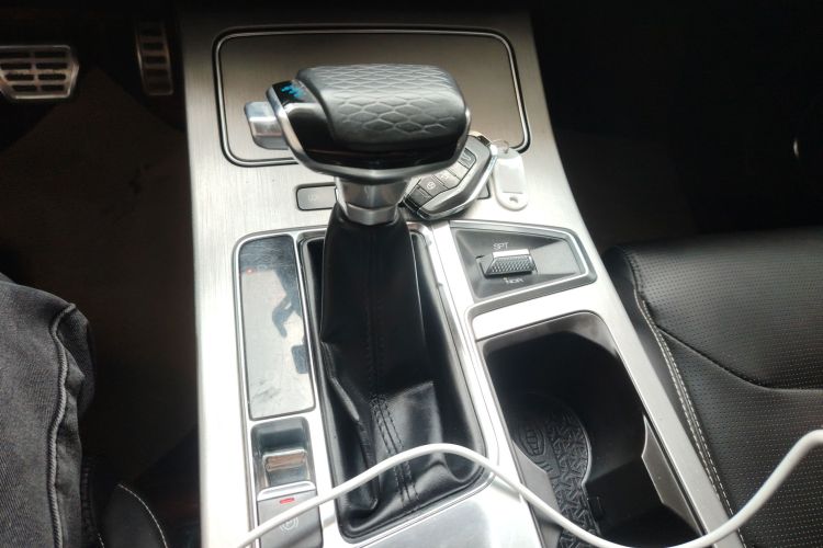 X70 PLUS 2022 car image #18