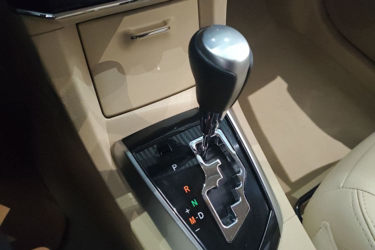 丰田 卡罗拉 2017 汽车图片 #18