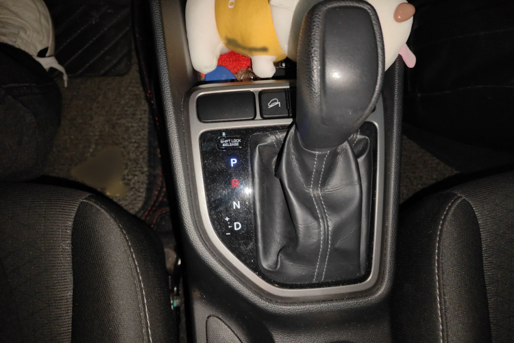 Hyundai ix25 2015 car image #18