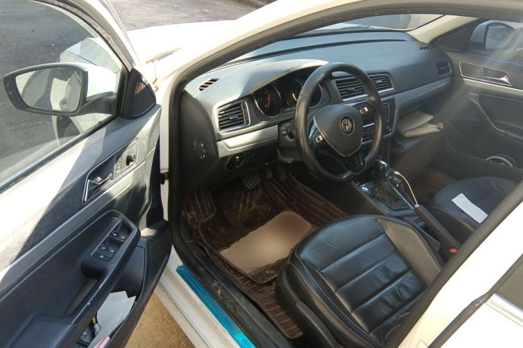 Volkswagen Gran Lavida 2017 immagine di auto #18