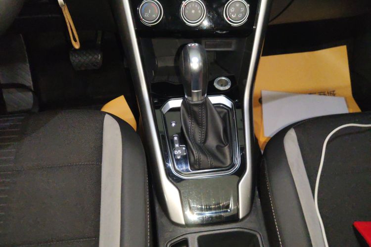 T-Roc 2020 car image #18