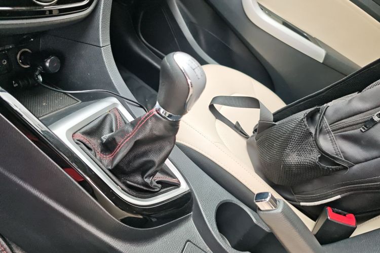 长安 2015 汽车图片 #18