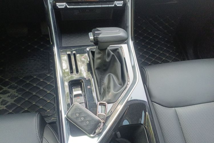 Wuling Asta 2021 #18 Wuling Asta 2021 изображение автомобиля #18