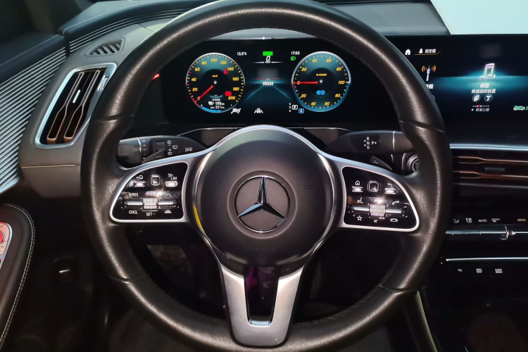 Mercedes-Benz 2022 car image #18