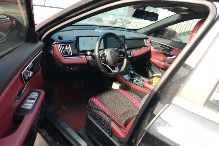 X70 PLUS 2024 car image #18