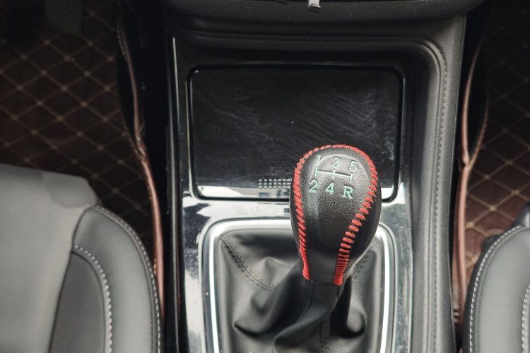 Changan CS35 Plus 2021 #18 Changan CS35 Plus 2021 car image #18