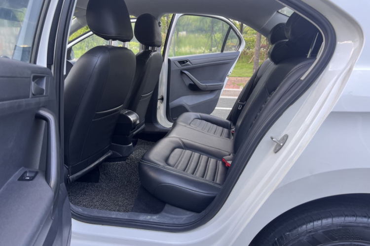 Jetta Jetta 2018 immagine di auto #18
