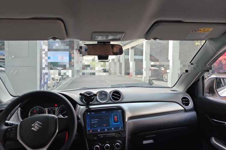 Suzuki Vitara 2016 car image #18