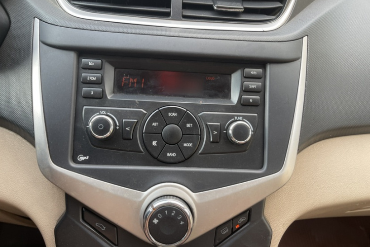 Chery Fulwin 2 2015 #18 Chery Fulwin 2 2015 immagine di auto #18