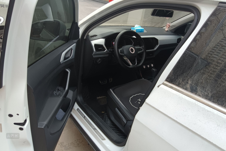 Tacqua 2021 car image #18