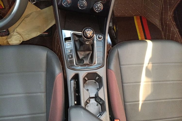 Volkswagen Bora 2021 car image #18