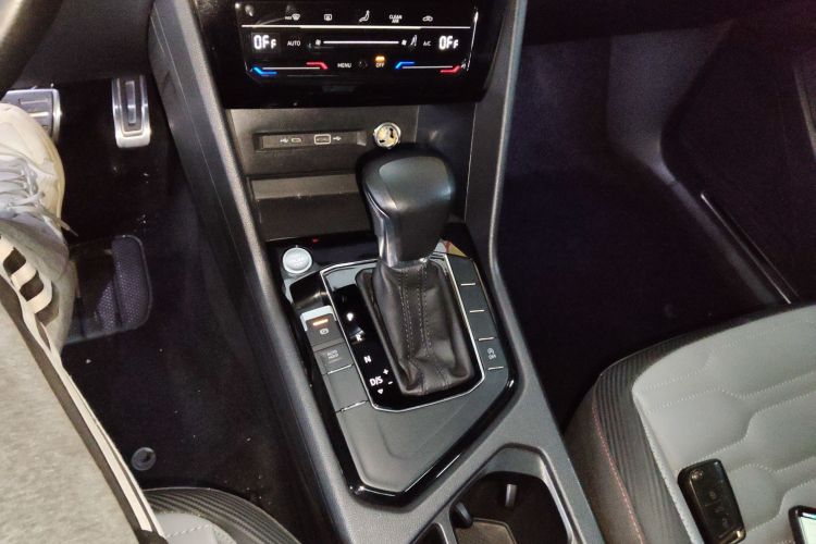 Volkswagen Tiguan X 2022 #18 Volkswagen Tiguan X 2022 car image #18