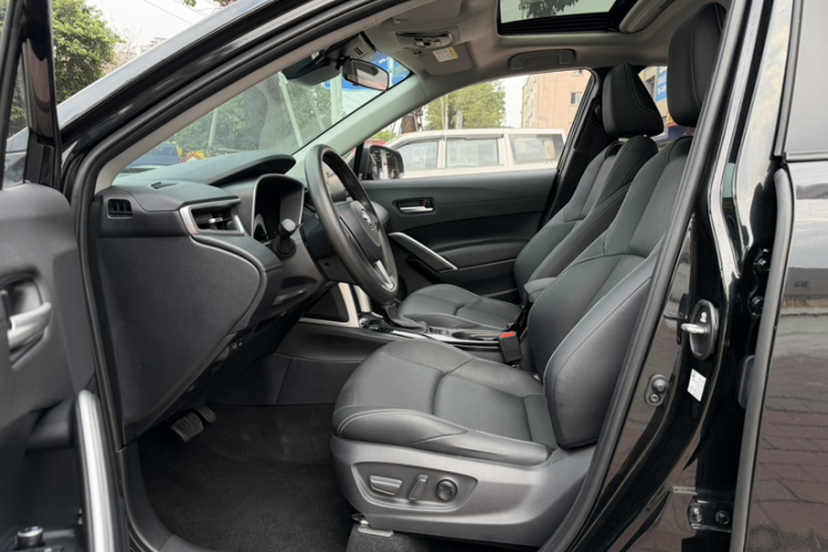 Toyota Frontlander 2023 #18 Toyota Frontlander 2023 immagine di auto #18