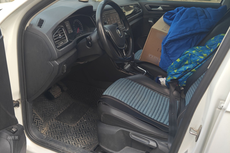 T-Roc 2019 car image #18