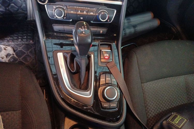 BMW 2 Series Tourer 2018 car image #18