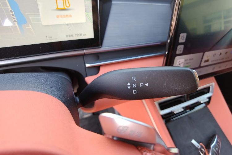 BYD Tang L 2025 car image #18