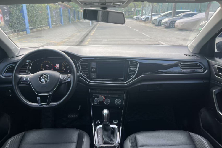 T-Roc 2020 car image #18