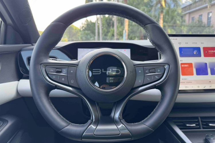 BYD Seal 06 New Energy 2025 #18 BYD Seal 06 New Energy 2025 car image #18