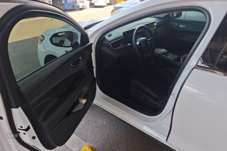 BYD Seal 05 DM-i 2025 #18 BYD Seal 05 DM-i 2025 car image #18