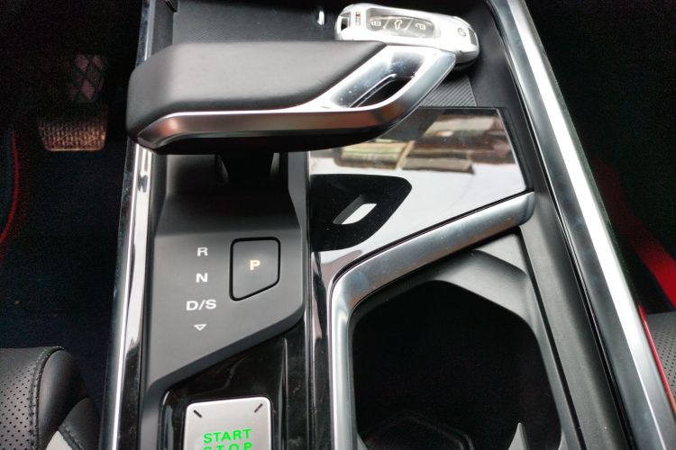 MG 5 Scorpio 2023 car image #18