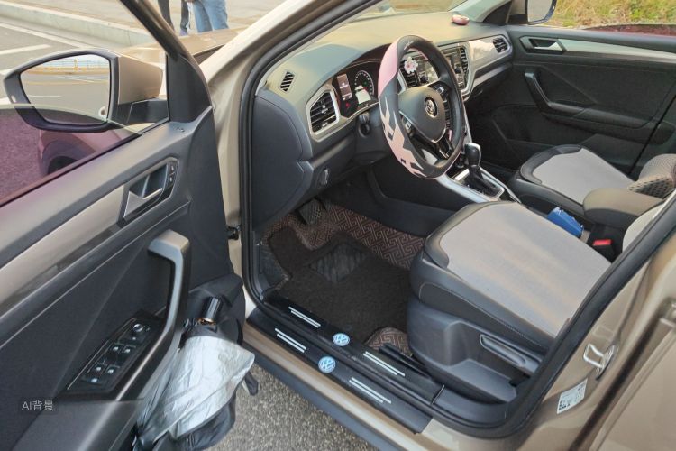 T-Roc 2020 #18 T-Roc 2020 car image #18