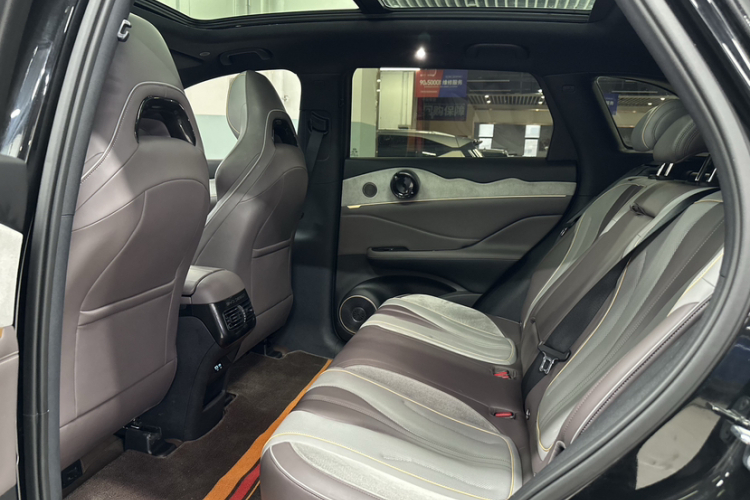 BYD Frigate 07 2024 #18 BYD Frigate 07 2024 car image #18