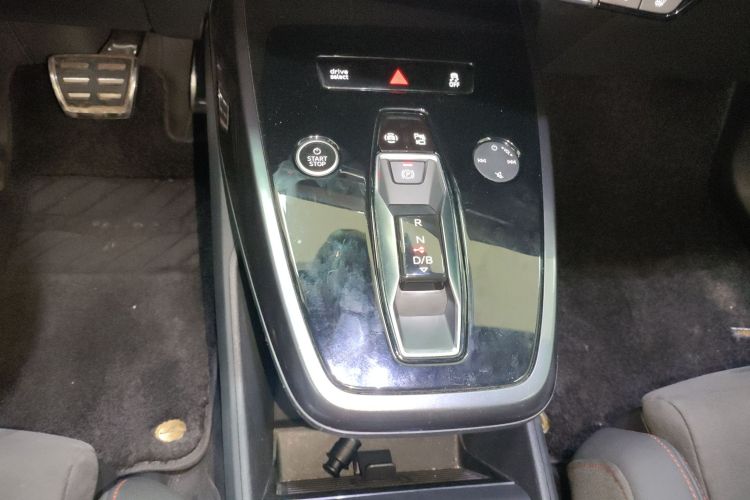 Audi Q5 e-tron 2022 #18 Audi Q5 e-tron 2022 immagine di auto #18