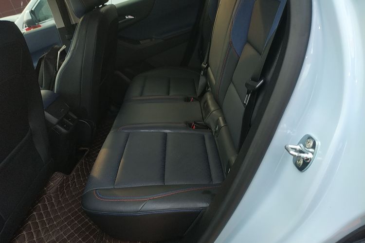 Chevrolet Equinox Plus 2024 #18 Chevrolet Equinox Plus 2024 car image #18