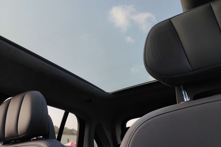 极氪 极氪MIX 2024 汽车图片 #18