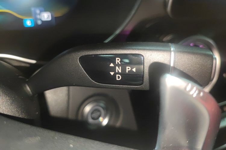 Mercedes-Benz C AMG 2019 immagine di auto #18