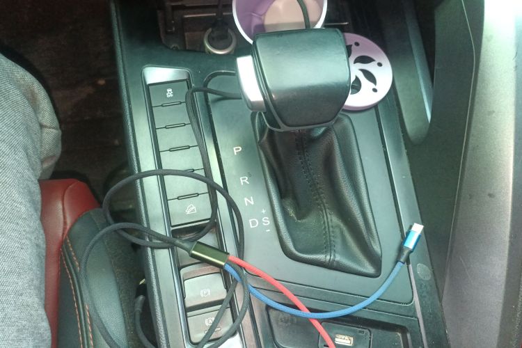 Forthing T5 L 2020 #18 Forthing T5 L 2020 car image #18