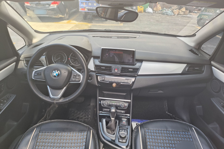 BMW 2 Series Tourer 2016 imagem de carro #18