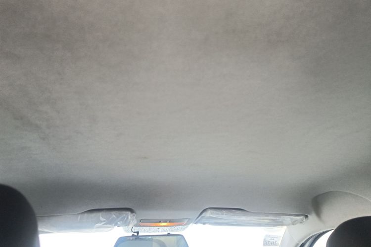 Skoda Fabia 2018 car image #18
