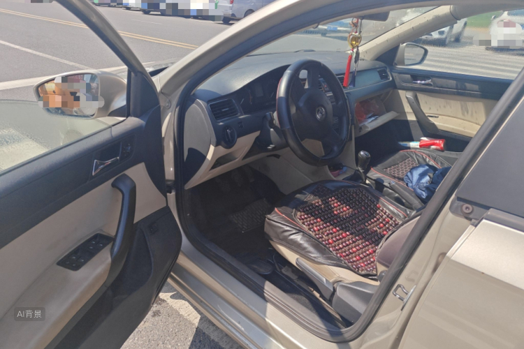 Skoda Rapid 2014 immagine di auto #18