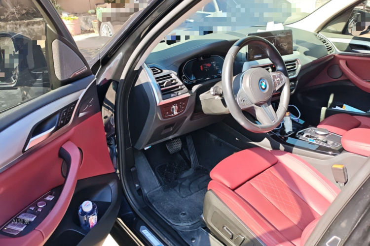 BMW iX3 2023 صورة سيارة #18