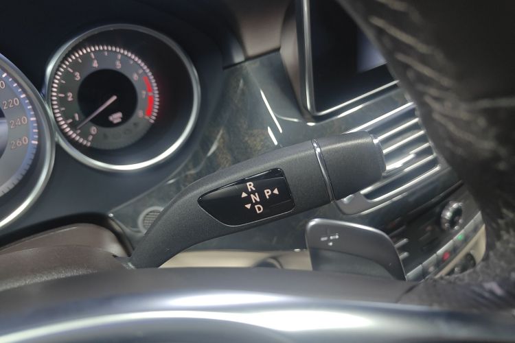 Mercedes-Benz CLS Class 2017 car image #18