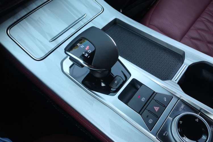 X70 PLUS 2023 #18 X70 PLUS 2023 car image #18