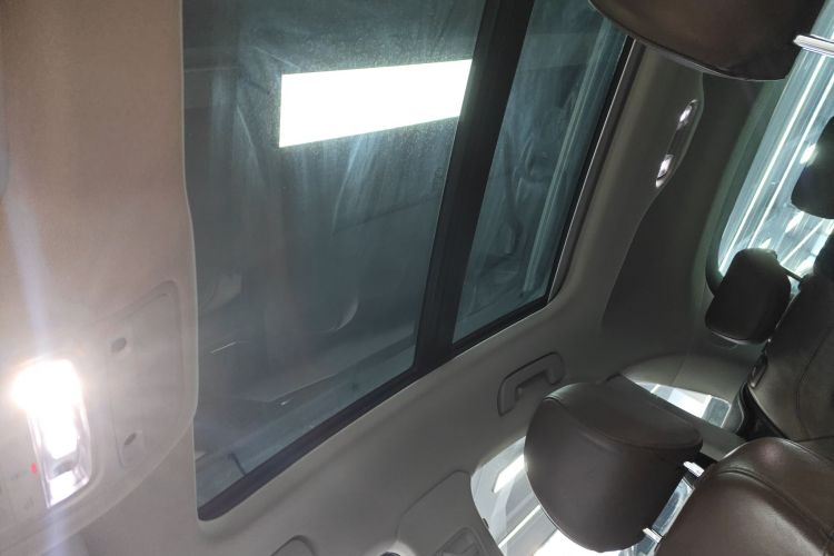 Audi Q3 2017 car image #18