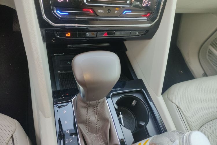 Volkswagen Viloran 2022 #18 Volkswagen Viloran 2022 car image #18