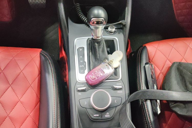 2020 immagine di auto #18