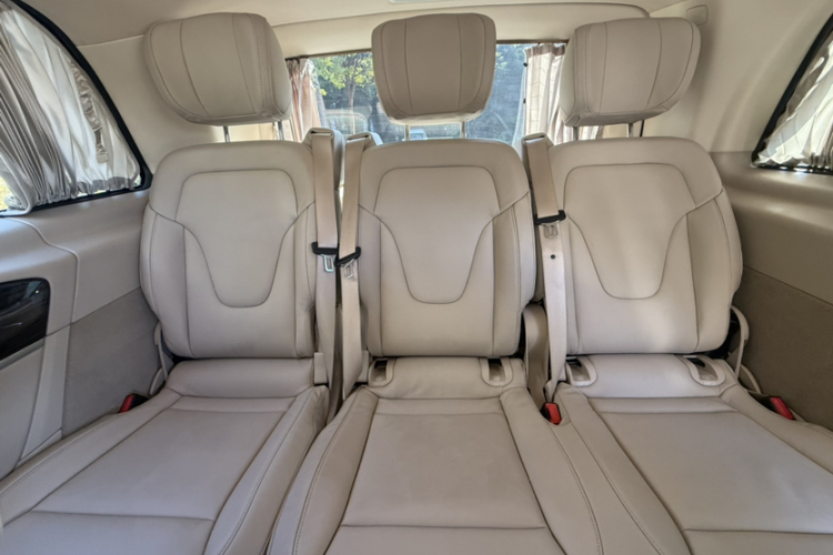 Mercedes-Benz V Class 2018 #18 Mercedes-Benz V Class 2018 car image #18