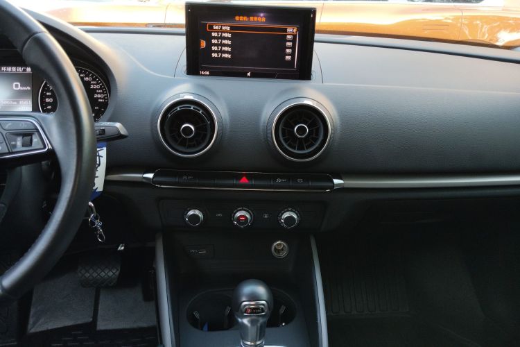 2018 immagine di auto #18