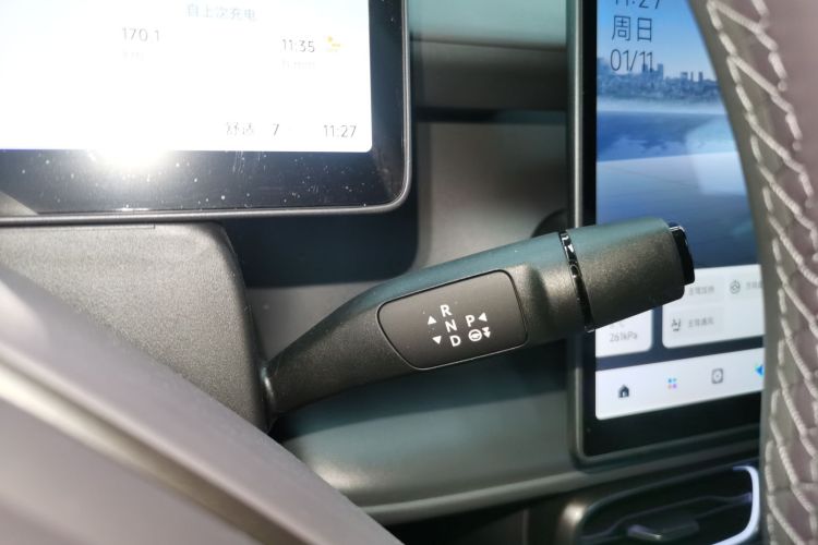 零跑汽车 零跑Lafa5 2025 汽车图片 #18