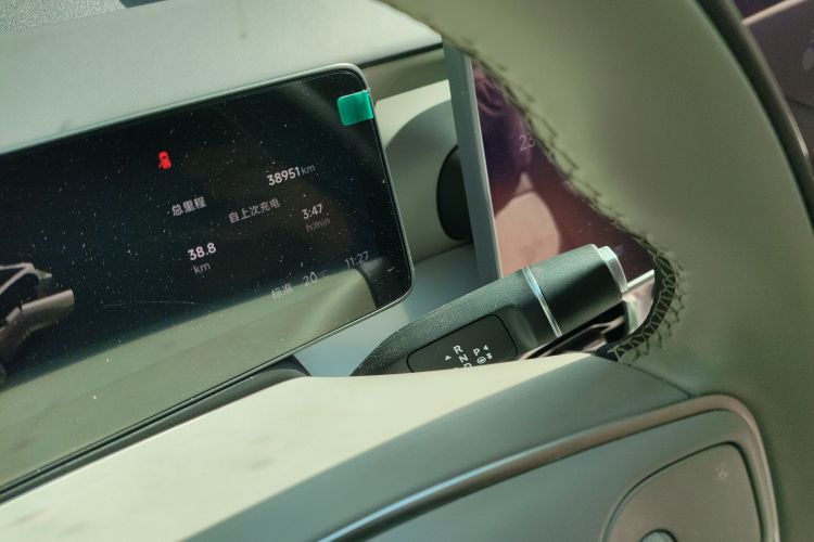 零跑汽车 零跑B10 2025 汽车图片 #18