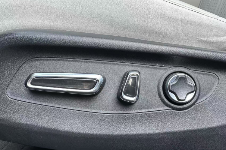 Honda S7 2025 #18 Honda S7 2025 car image #18