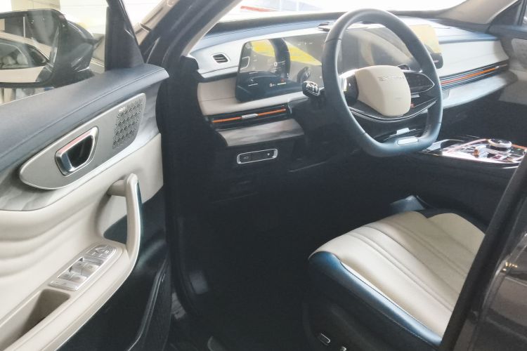 Exceed Chasing Wind C-DM 2023 #18 Exceed Chasing Wind C-DM 2023 car image #18