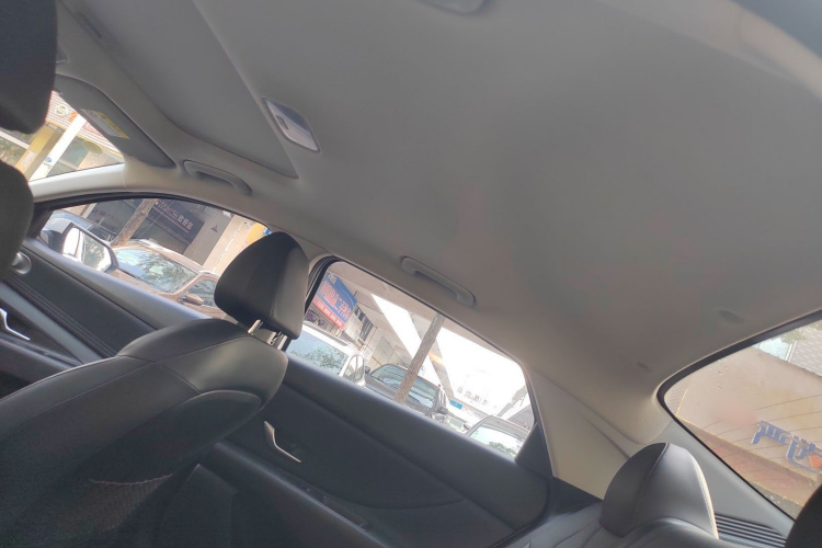 Hyundai Elantra 2024 car image #18