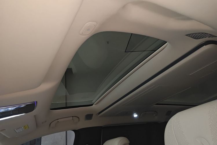 Denza N9 2025 car image #18