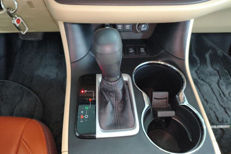 Toyota Highlander 2020 car image #18