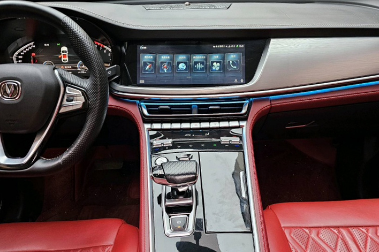 Changan CS85 Coupe 2019 car image #18